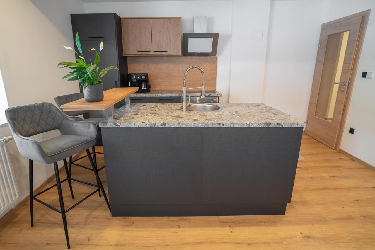 Apartement Waldfrieden Pfons Bagian luar foto