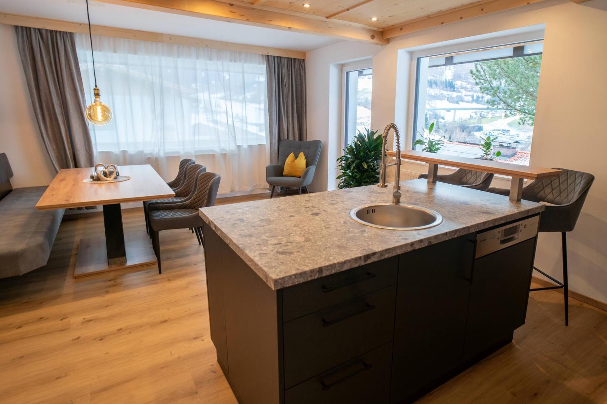 Apartement Waldfrieden Pfons Bagian luar foto